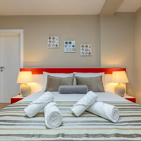 Complex Irena With Pool Гостевой дом