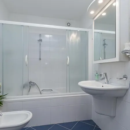 Complex Irena With Pool 4*