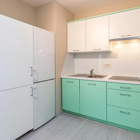 Complex Irena With Pool Poreč