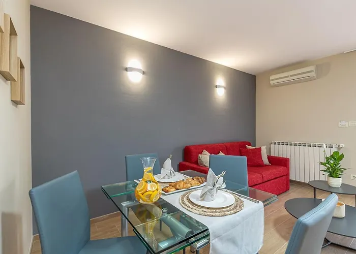 Complex Irena With Pool 4* 포레치