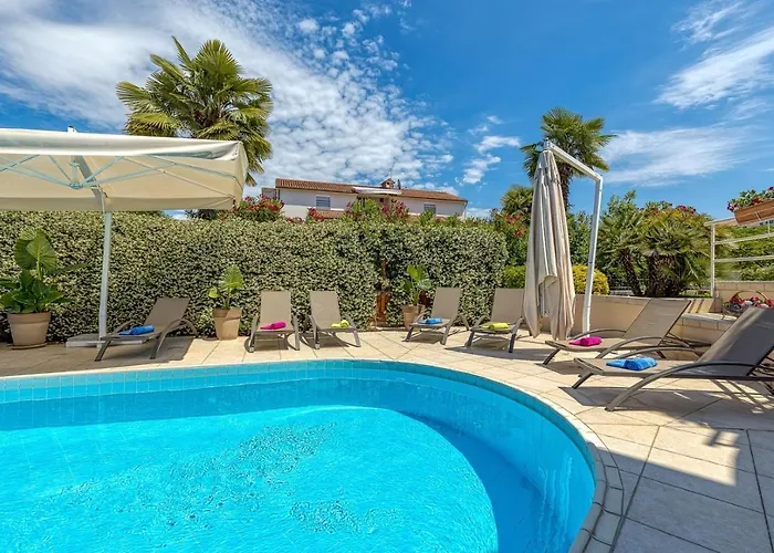 Penzion Complex Irena With Pool Poreč