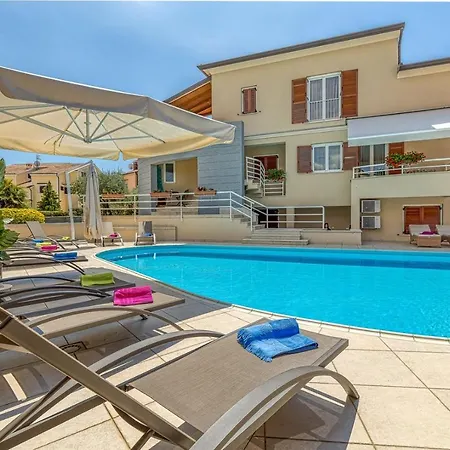 Complex Irena With Pool Guest house 4*