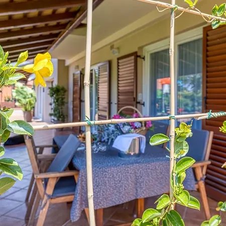 Guest house Complex Irena With Pool 4*