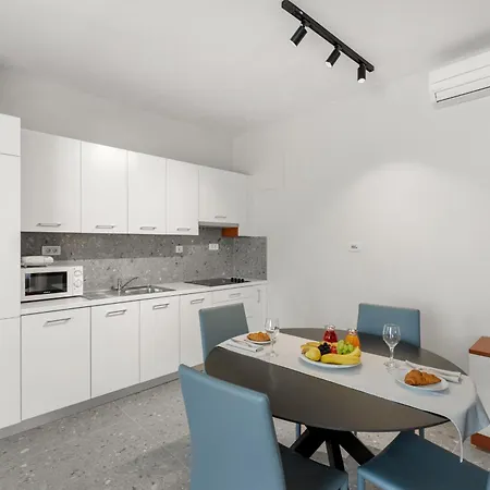 Guest house Complex Irena With Pool 4*