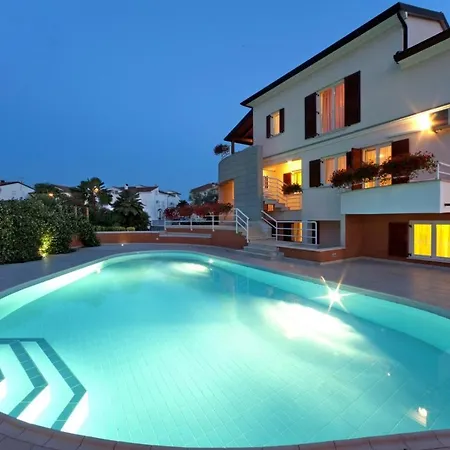 Complex Irena With Pool Guest house 4*