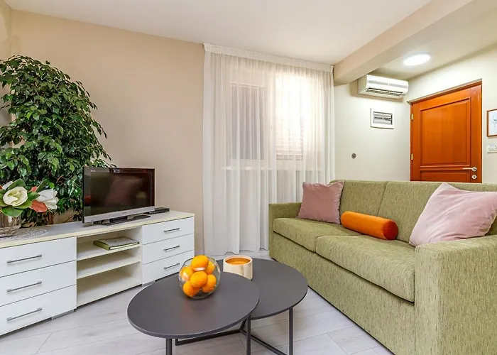 Pensión Complex Irena With Pool Poreč